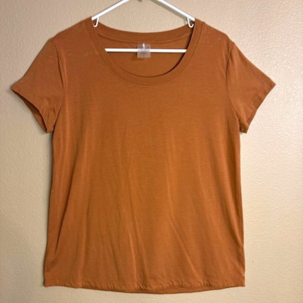 Calia by Carrie Underwood T Shirt Brown Short Sleeve Size Large EUC 1005